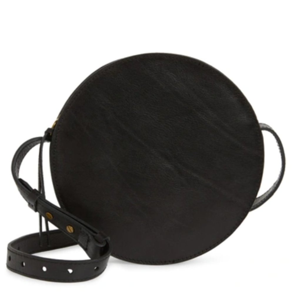 Madewell Simple Circle Crossbody Bag in Black Leather